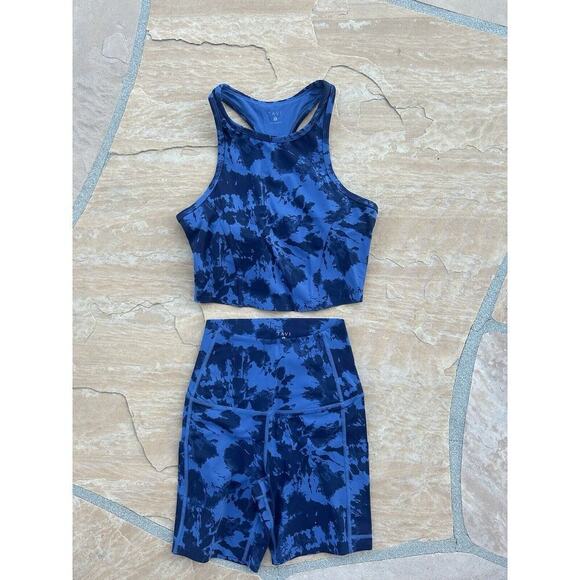 Tavi workout set high rise Shorts and bra top Blue Printed Size Small BF - Picture 1 of 4